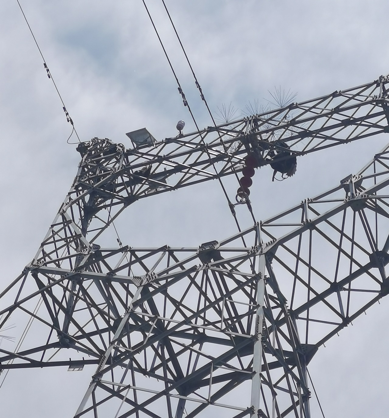 電網(wǎng)架空輸電線路覆冰監(jiān)測系統(tǒng)